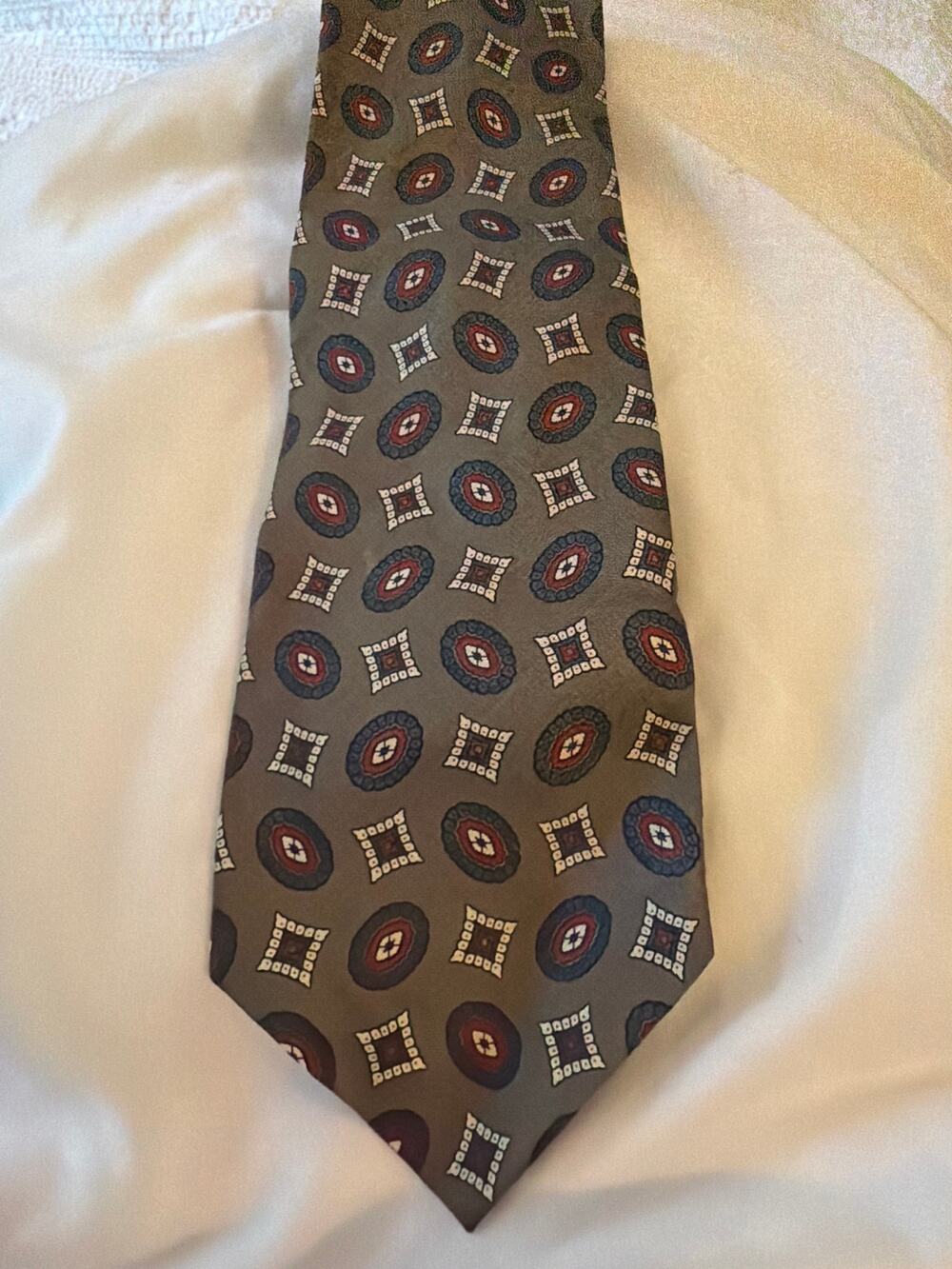 Vintage JSACO Men's Silk Necktie Brown Geometric Medallion Made in Italy Tie